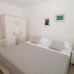 Laura Apartmán Brodarica (Sibenik-Knin)