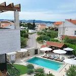 Laura Brodarica (Sibenik-Knin)