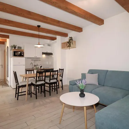 Apartament Laura *