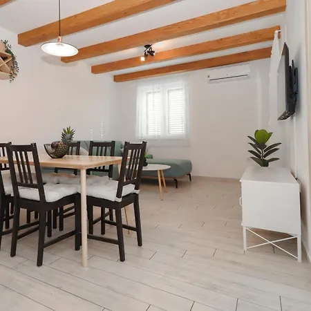 Appartamento Laura Brodarica (Sibenik-Knin)