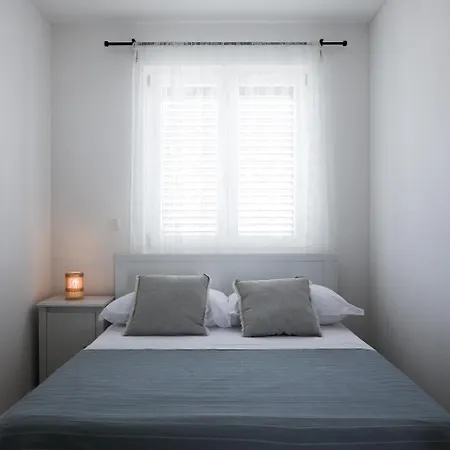 Laura Apartament