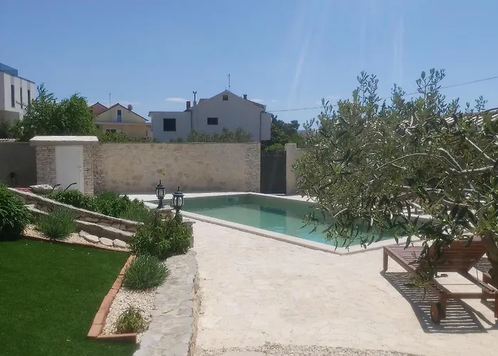 Laura דירה ברודאריצה